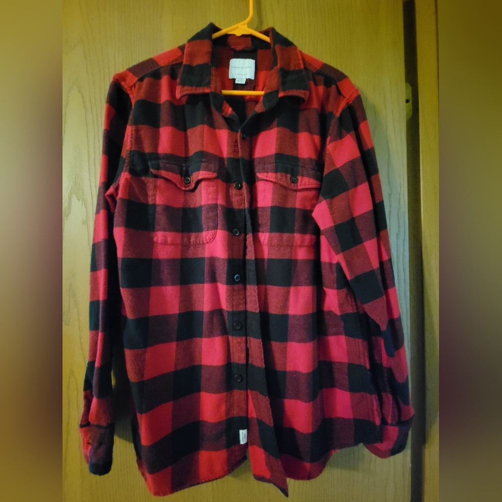 American Eagle Flannel Button Up